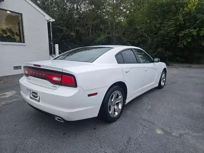 2014 Dodge Charger — photo 3