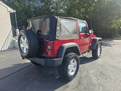 2012 Jeep Wrangler — photo 4