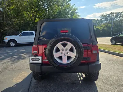 2012 Jeep Wrangler — photo 5