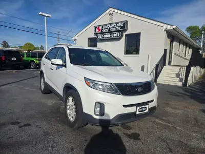 2015 KIA SORENTO LX SPORT UTILITY 4D